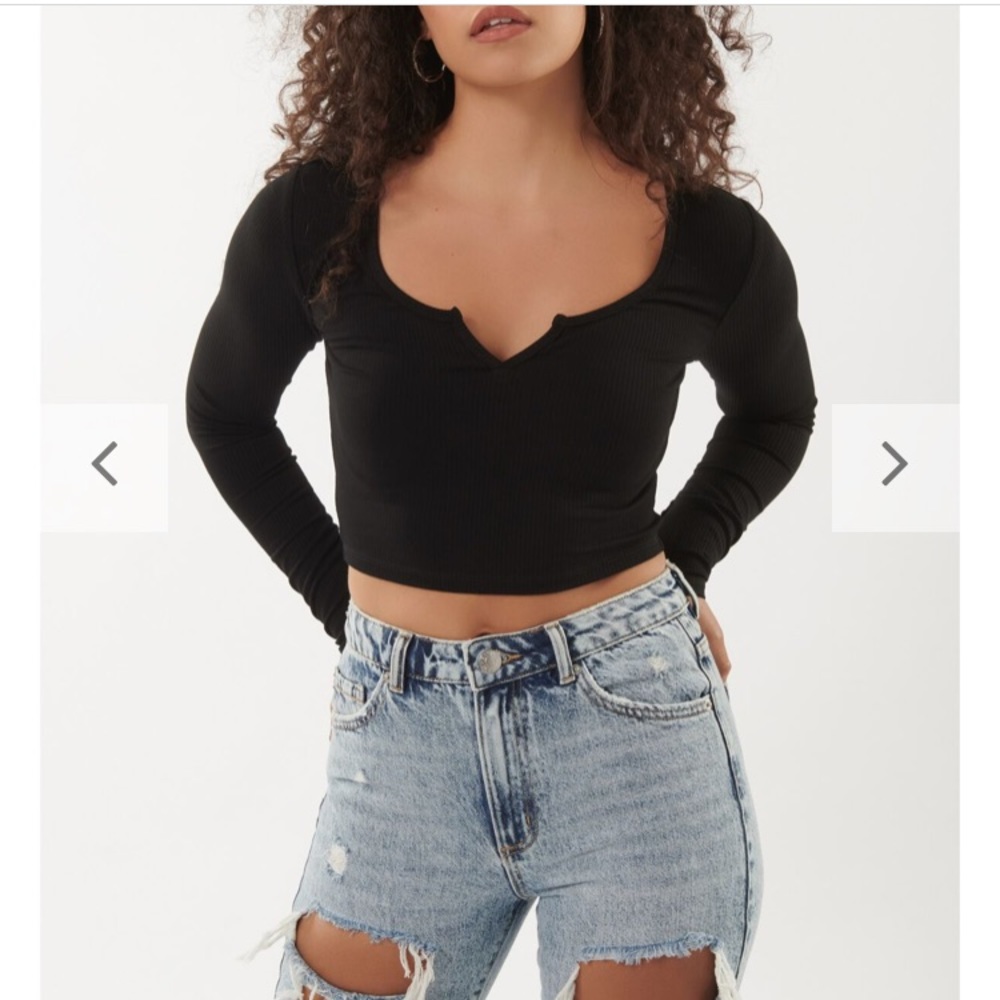 Black crop top